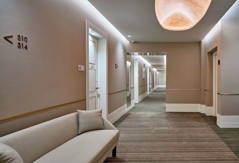 هتل De Bonart Naples   Curio Collection By Hilton