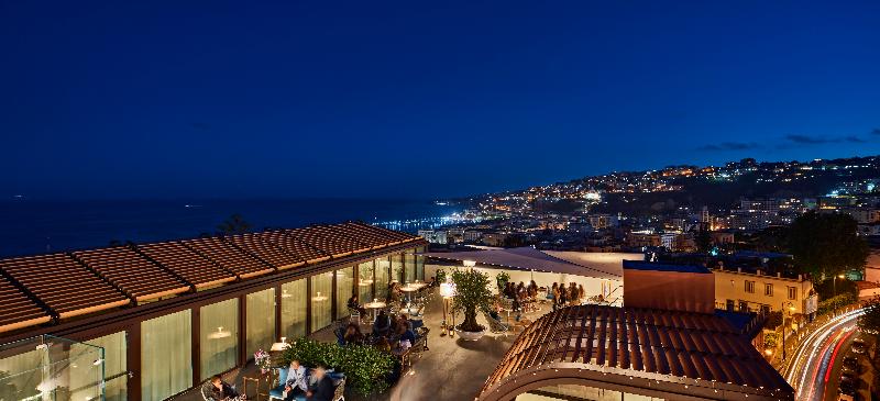 هتل De Bonart Naples   Curio Collection By Hilton