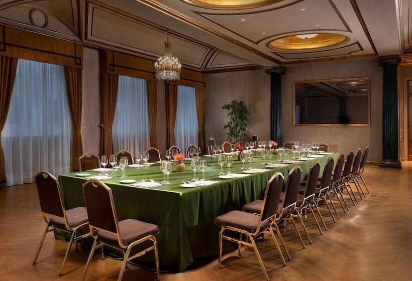 هتل The Westin Palace, Milan