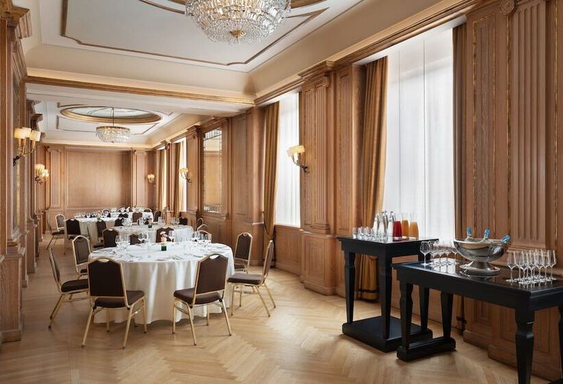 هتل The Westin Palace, Milan