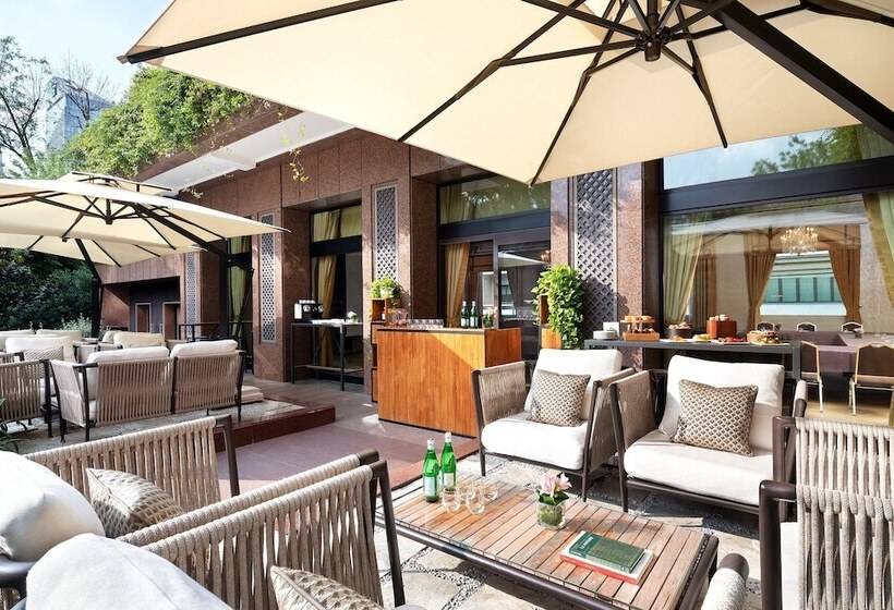 هتل The Westin Palace, Milan