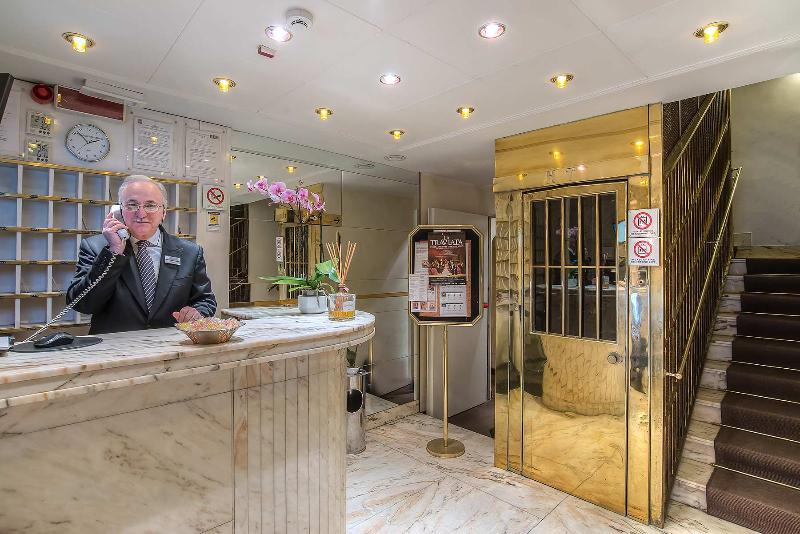 בית מלון כפרי Tritone