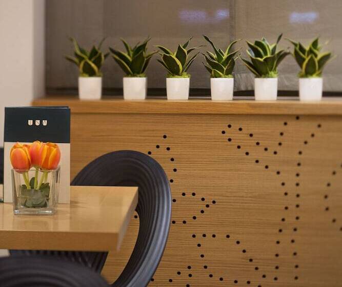 Unahotels Mediterraneo Milano