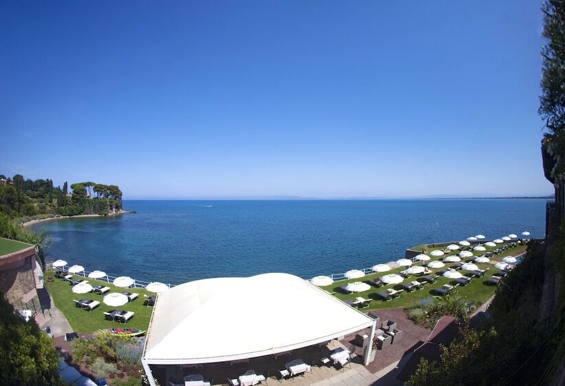 فندق Villa Domizia