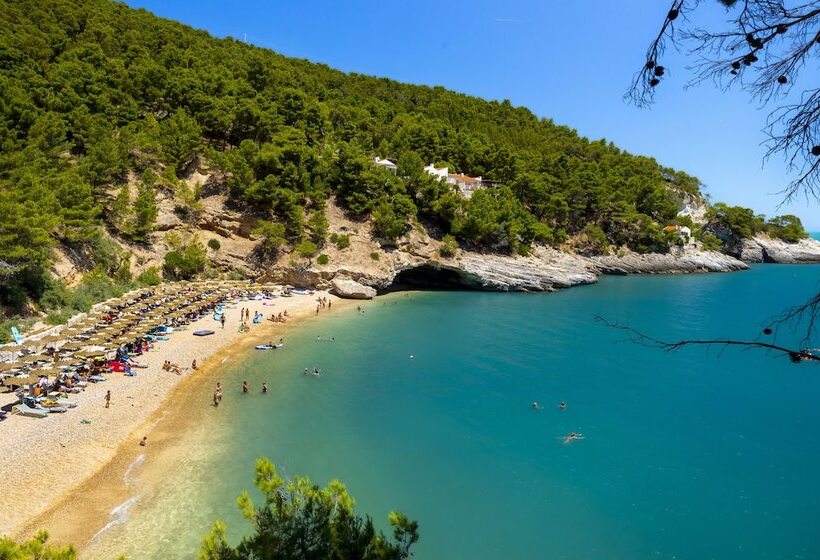 Pugnochiuso Resort Hotel Del Faro