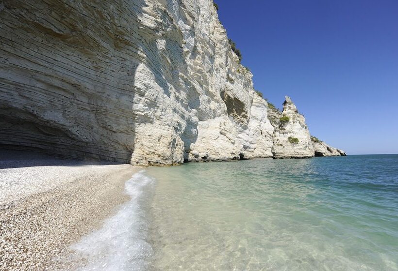 Pugnochiuso Resort Hotel Del Faro