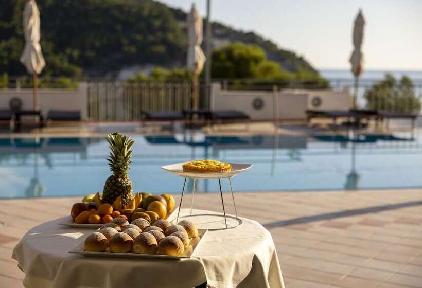 Pugnochiuso Resort Hotel Del Faro