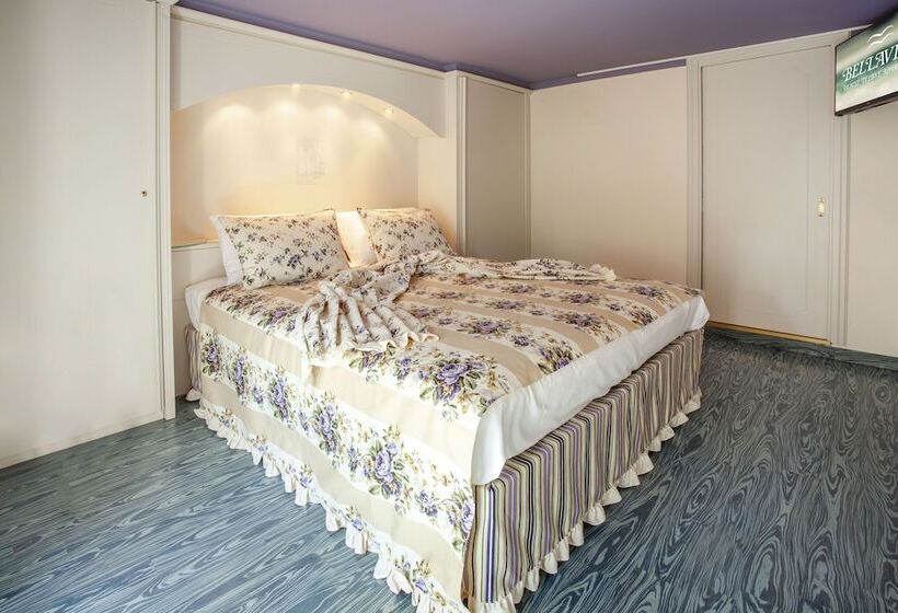 Резиденция Bellavista Lakefront Hotel & Apartments