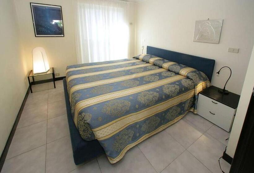 דירת נופש Savoia Apartments