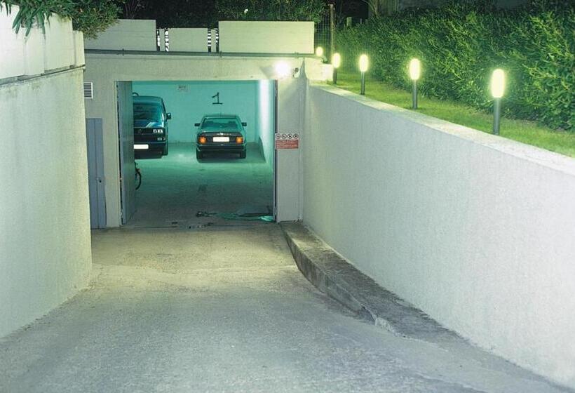 리조트 Unahotels Imperial Sport