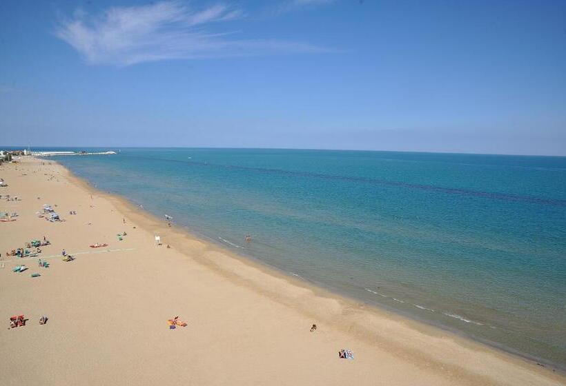 리조트 Unahotels Imperial Sport