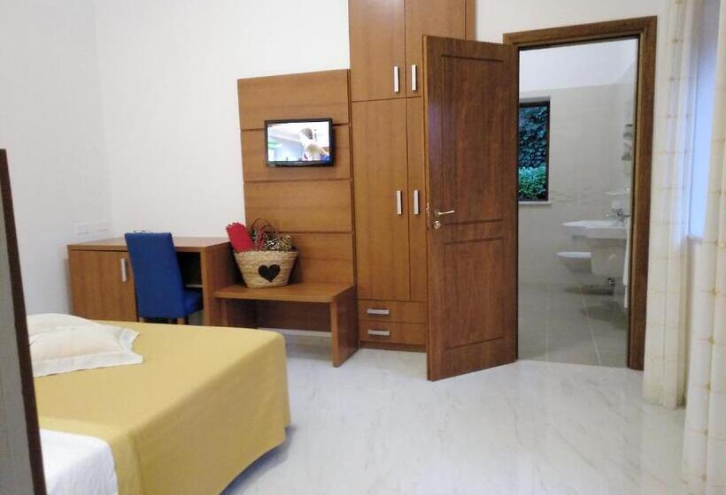 Villaggio Turistico La Mantinera