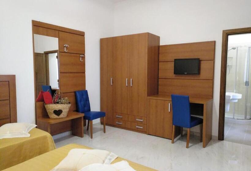 Villaggio Turistico La Mantinera