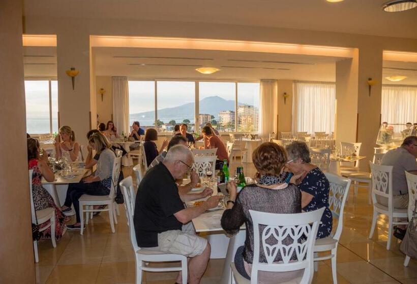 Grand Hotel Moon Valley