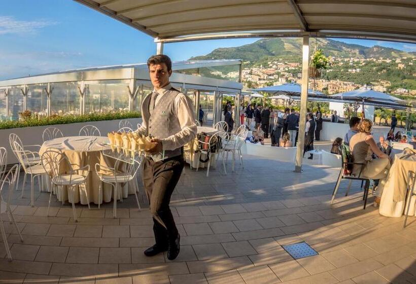 Grand Hotel Moon Valley