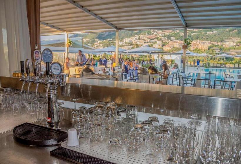 Grand Hotel Moon Valley