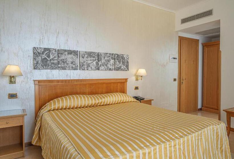 Grand Hotel Moon Valley