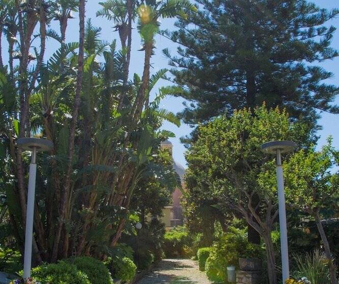 Grand Hotel Moon Valley