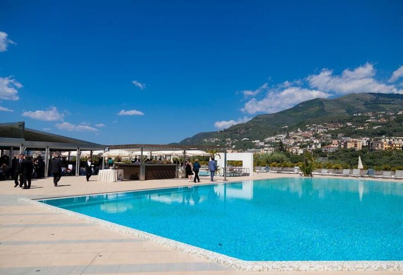 Grand Hotel Moon Valley