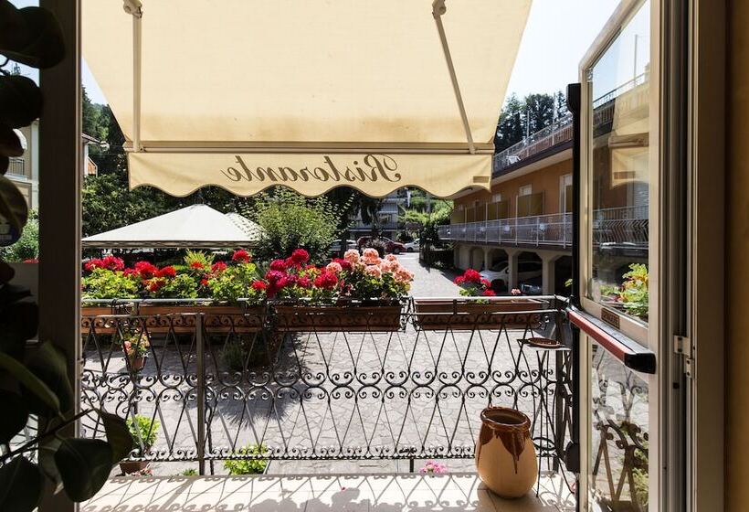 ホテル Albergo Amici