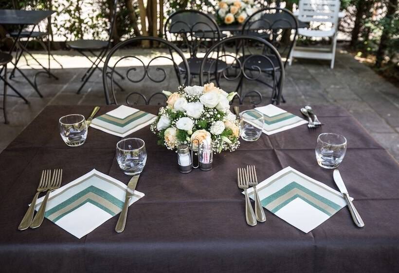 ホテル Albergo Amici