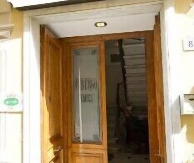 ホテル Albergo Amici