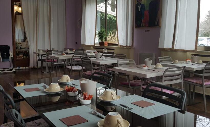 Отель Albergo Cerchi