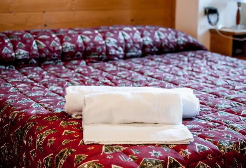 فندق Albergo Riglarhaus