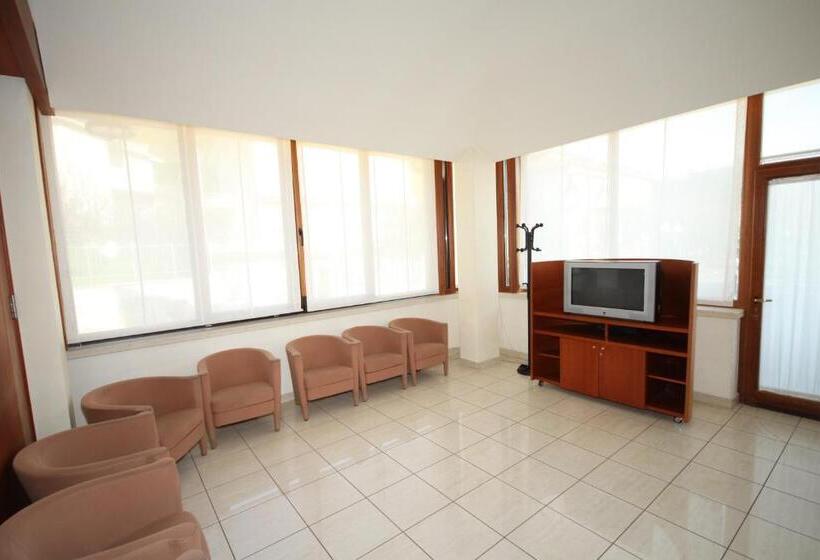 ホテル Albergo San Michele