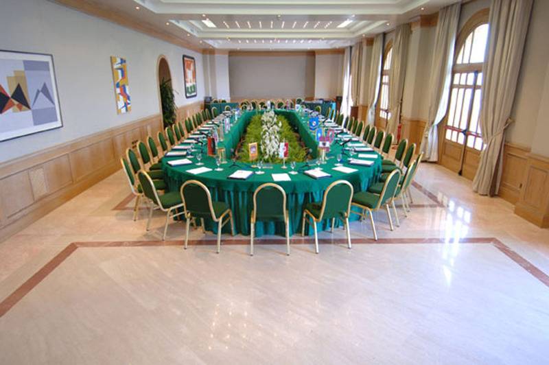 Отель Reggio Calabria Altafiumara Resort & Spa