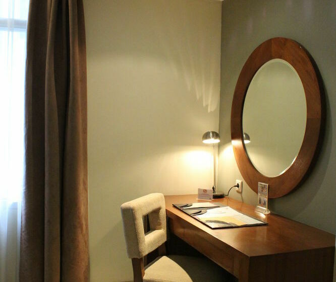 호텔 Anggrek Shopping