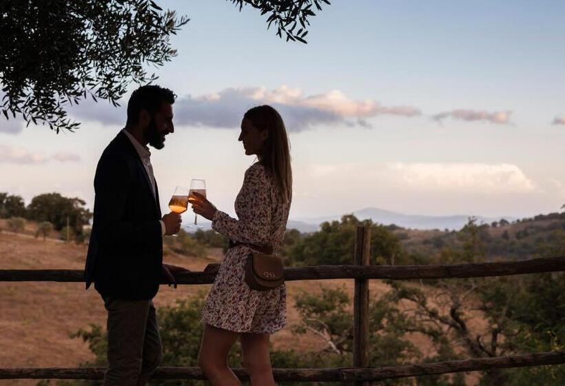 فندق Antico Casale Di Scansano Resort