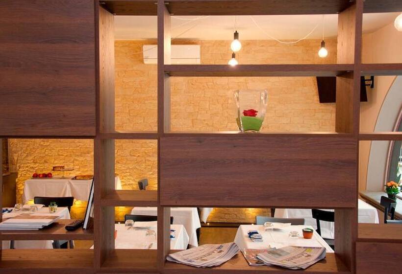 호텔 & Apartments  Perpoin