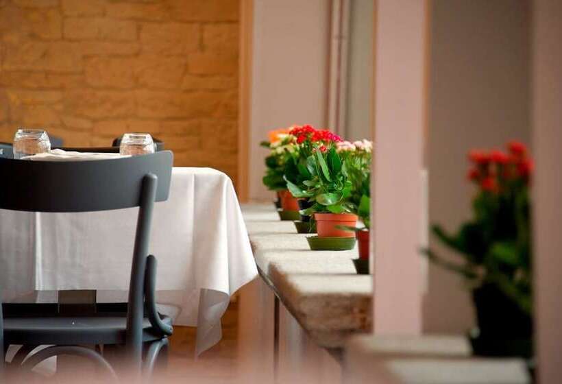 호텔 & Apartments  Perpoin