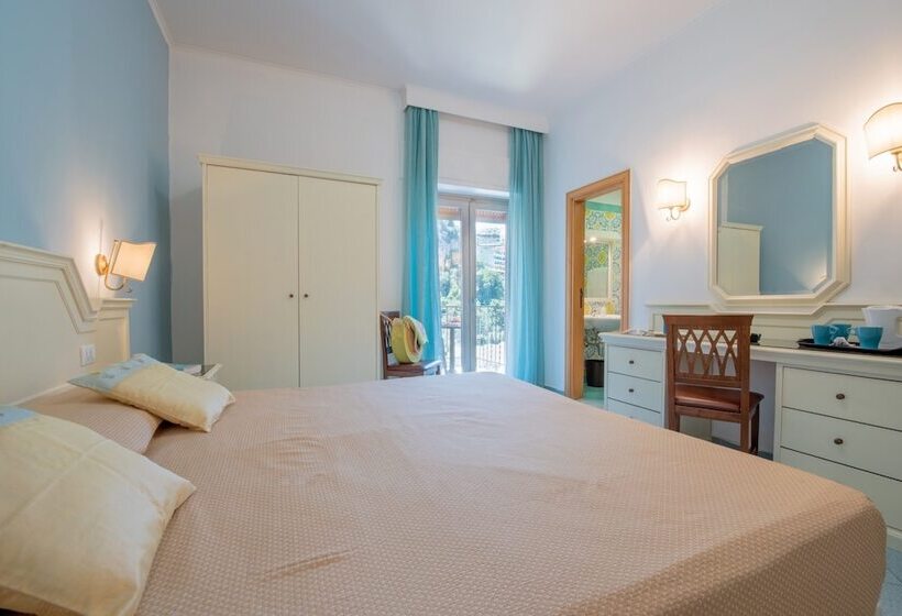 ホテル Ascot Sorrento