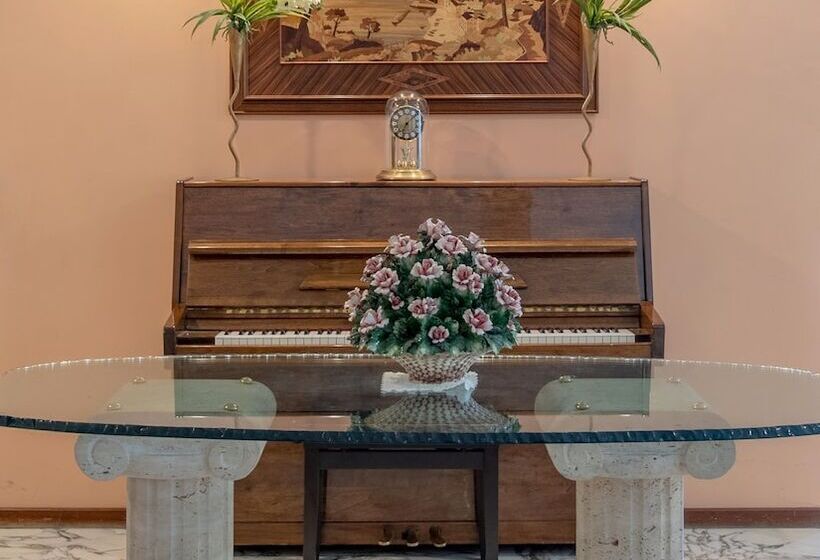 ホテル Ascot Sorrento