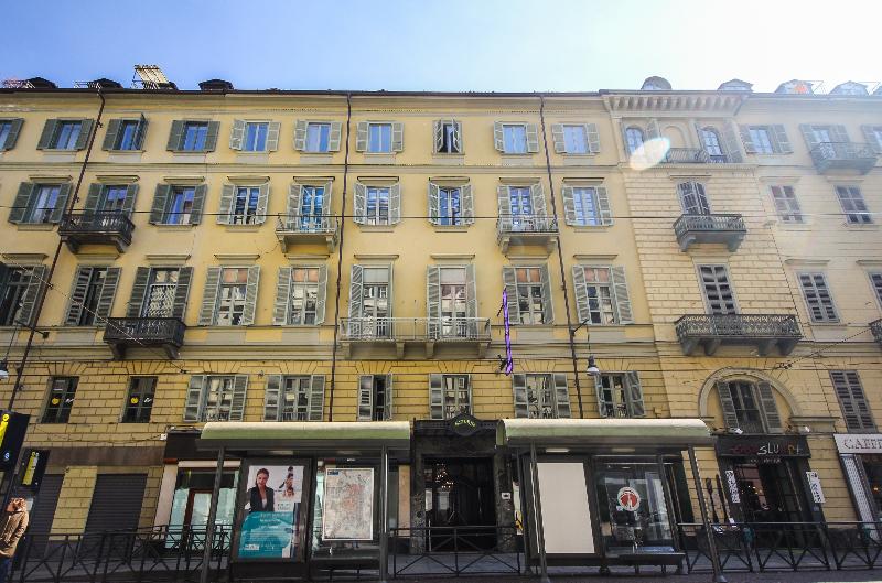 Green Class Hotel Astoria