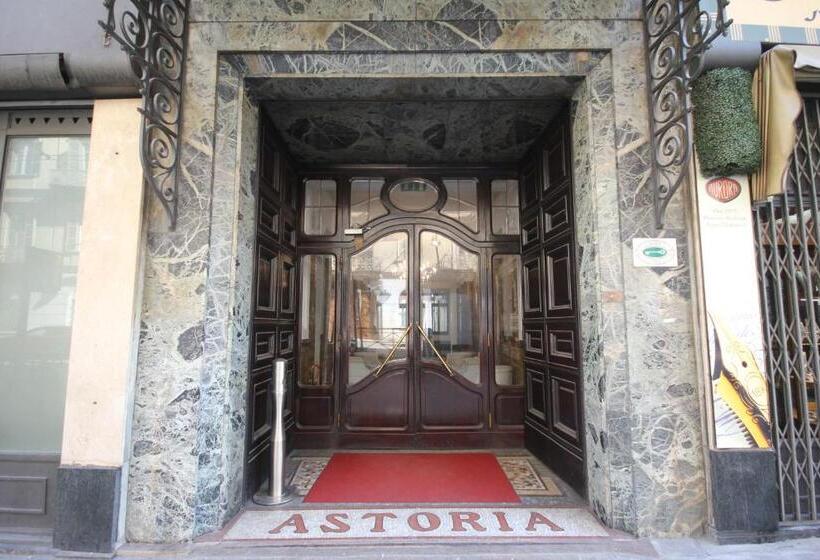 Green Class Hotel Astoria