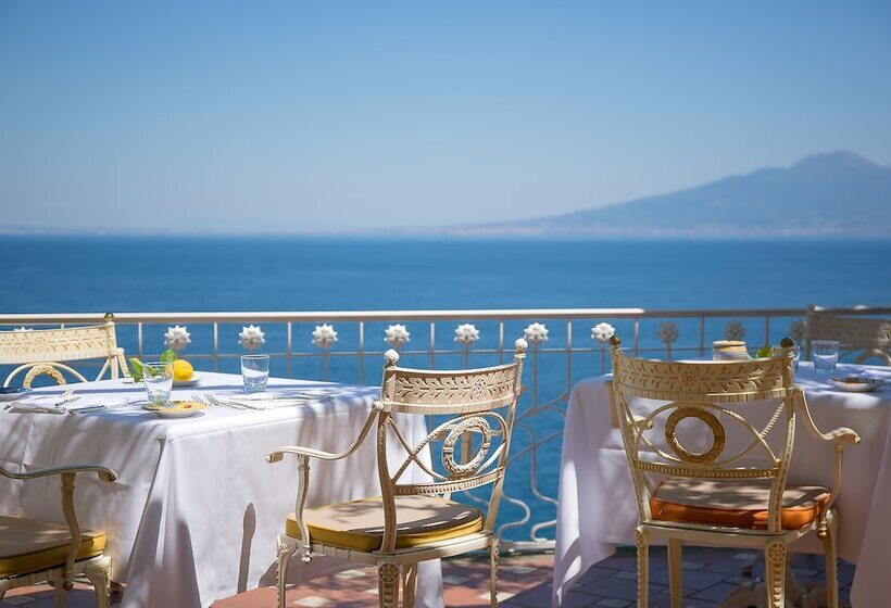 בית מלון כפרי Bellevue Syrene