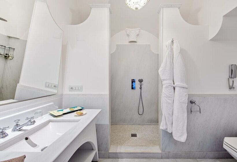 בית מלון כפרי Bellevue Syrene