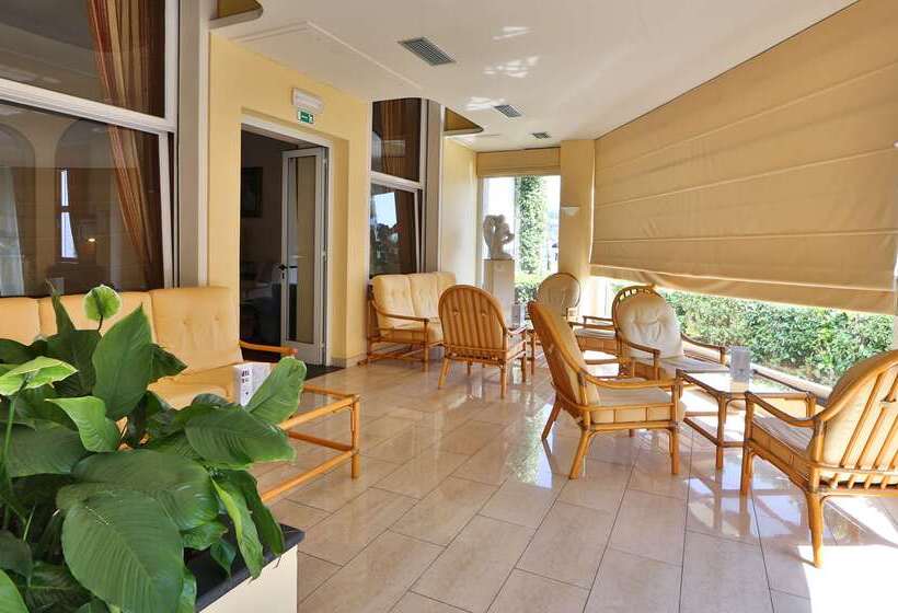 Отель Best Western Regina Elena