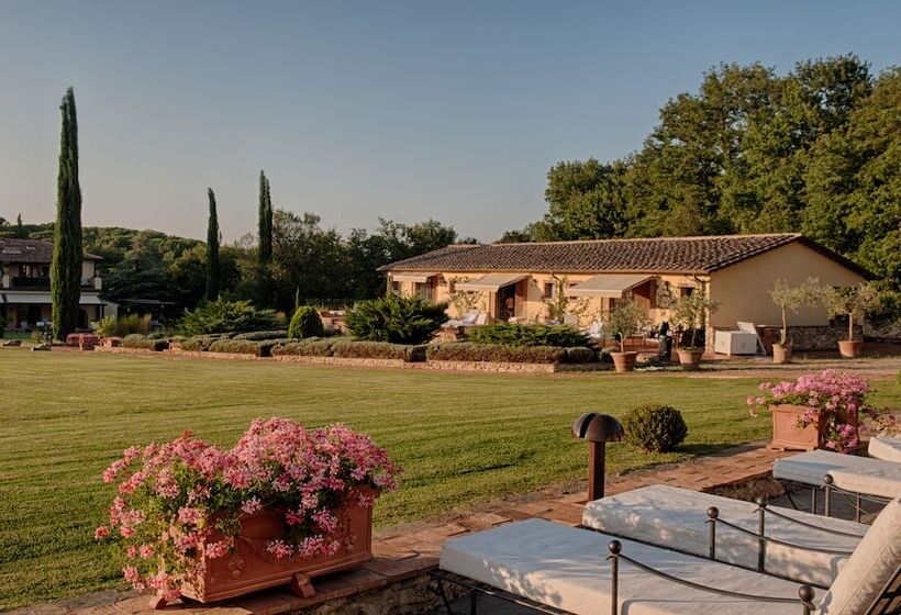 Отель Borgo San Luigi