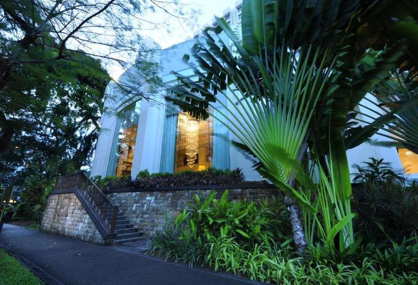 Отель Borobudur Jakarta