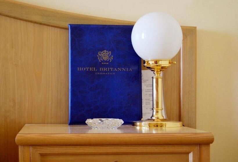 ホテル Britannia