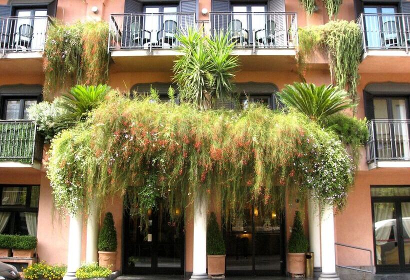 호텔 Central Wellness