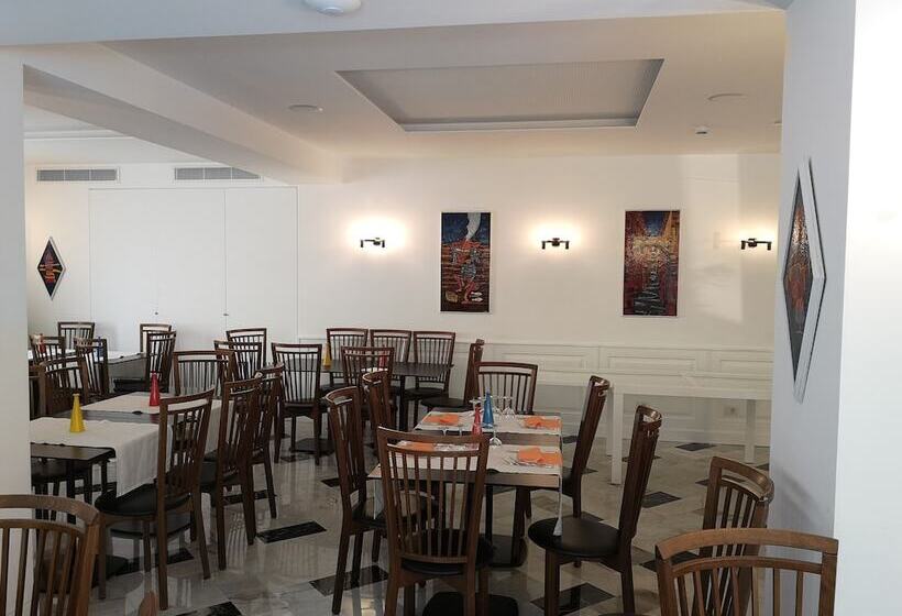 호텔 Central Wellness