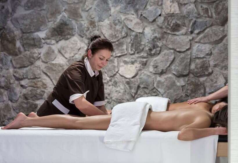 호텔 Central Wellness