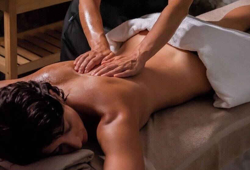 호텔 Central Wellness