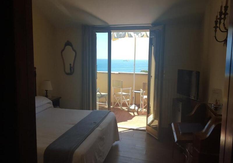 ホテル Continental