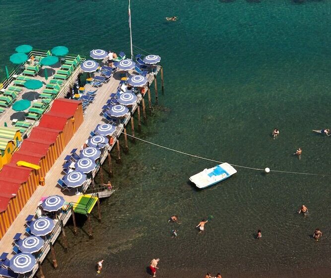 ホテル Continental